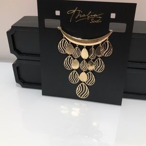 Thalia Sodi Statement Necklace